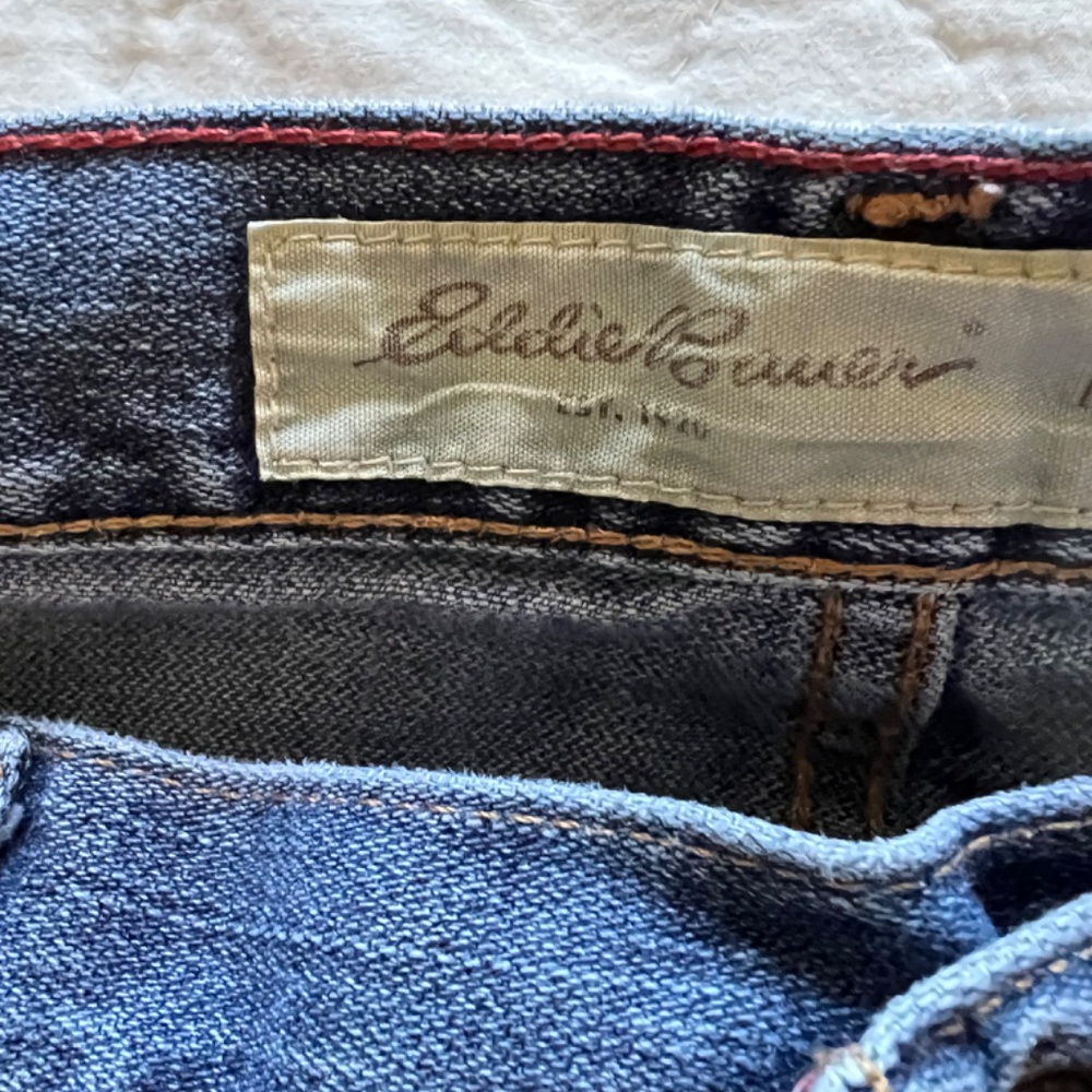 Womens Eddie Bauer Natural Fit Jeans size 12 Tall - Picture 6 of 8